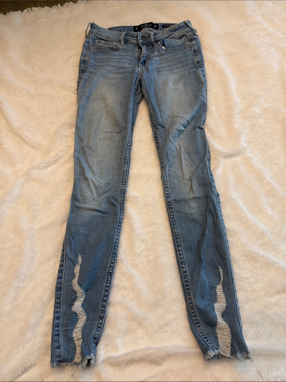 Hollister Light Blue Skinny Jeans with Distressed Hem Detail sz 0 24x28